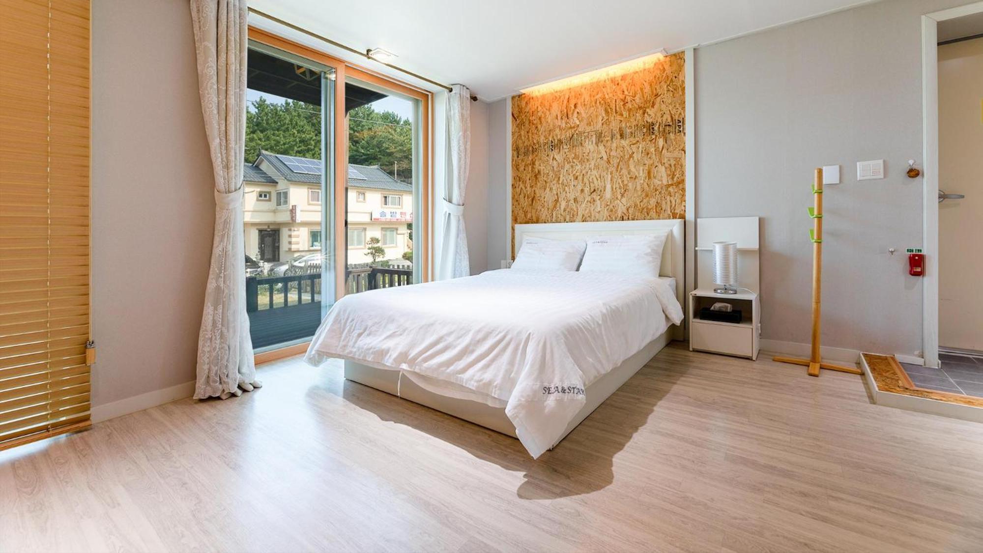 Goseong Sea&Star Pension Екстер'єр фото